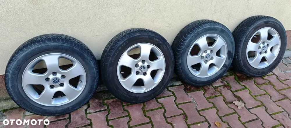 Volkswagen Polo 1.2 Entry - 14