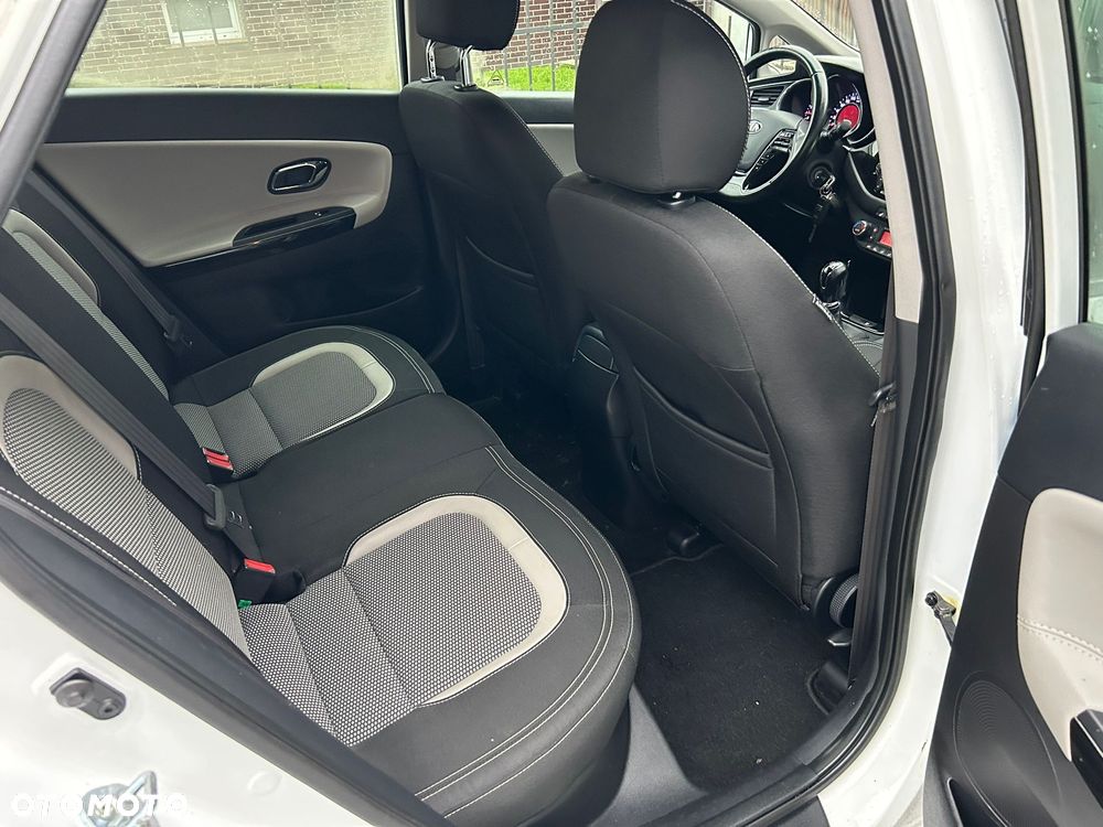 Kia Ceed 1.6 CRDi 136 ISG GT Line - 16