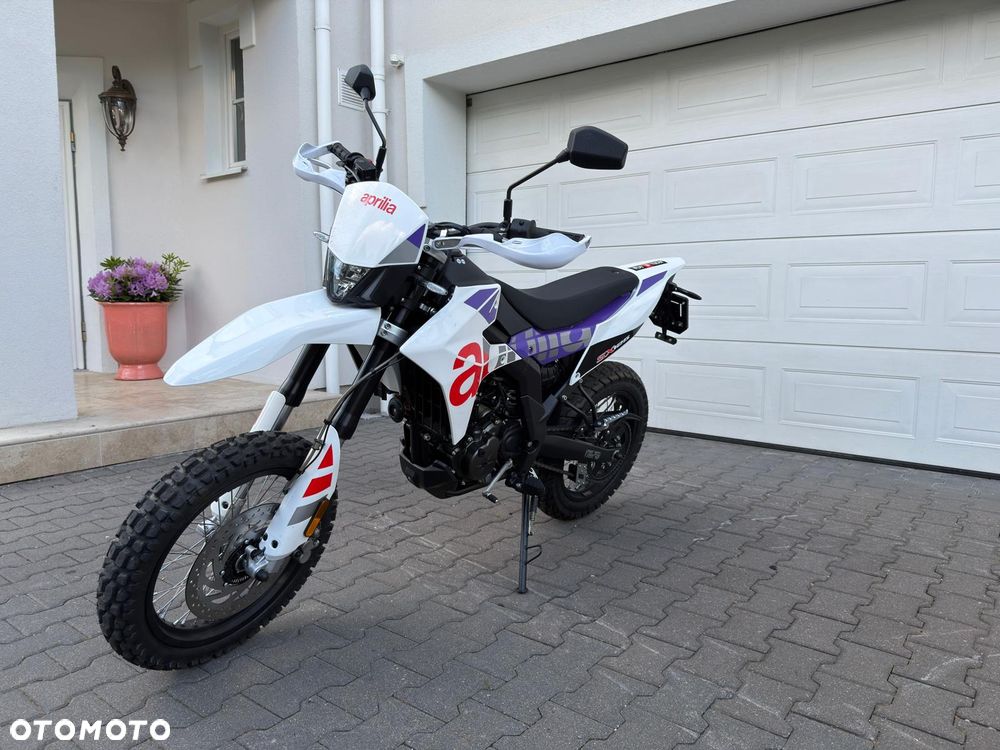 Aprilia SX - 5