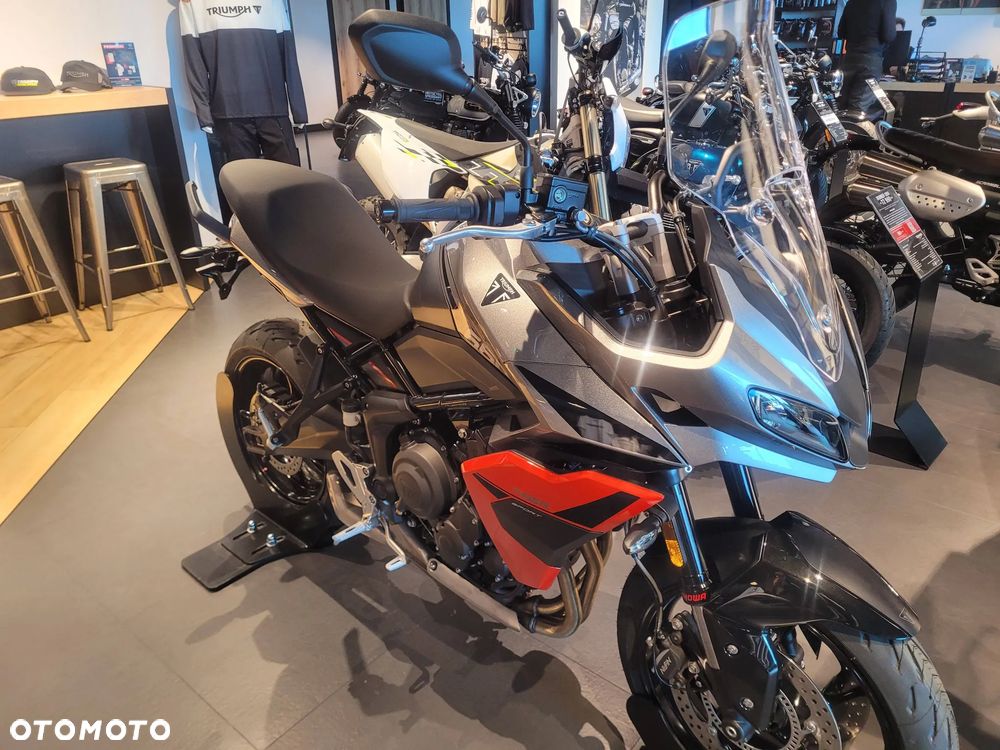 Triumph Tiger - 2