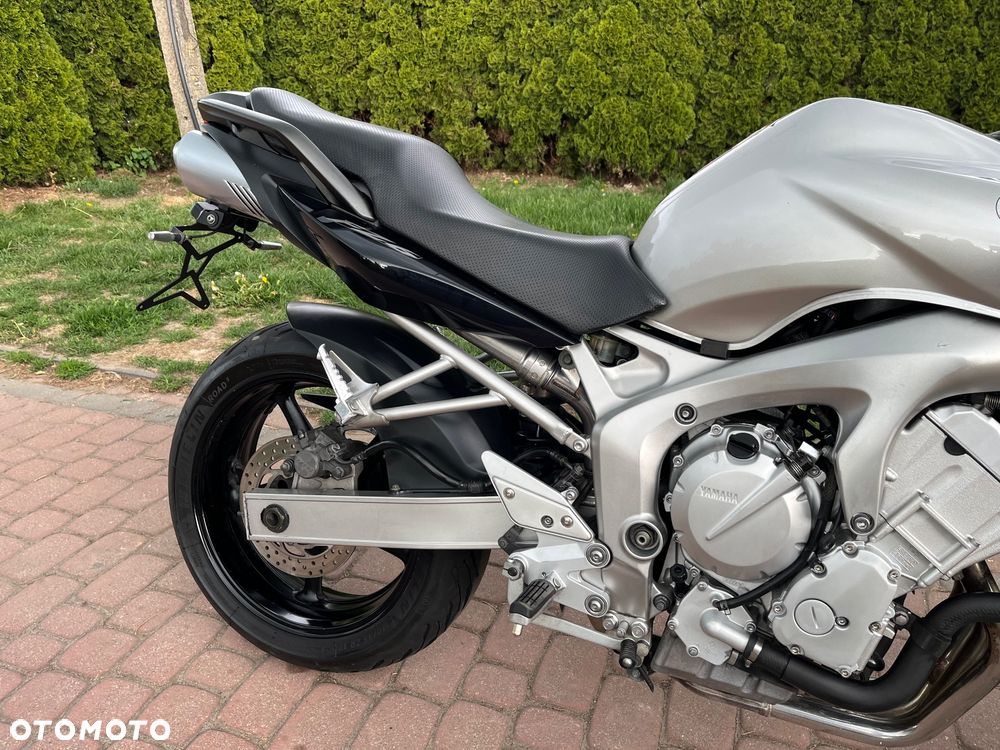 Yamaha FZ6 - 13