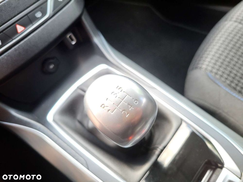 Peugeot 308 - 35