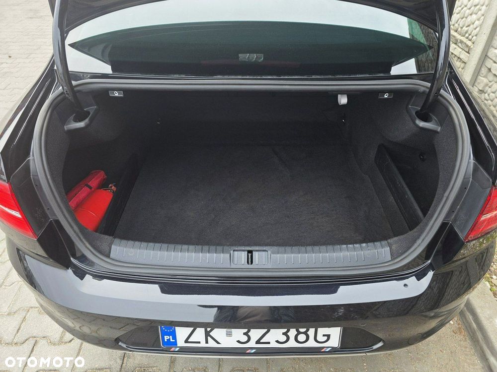 Volkswagen Passat 1.6 TDI (BlueMotion Technology) Comfortline - 27