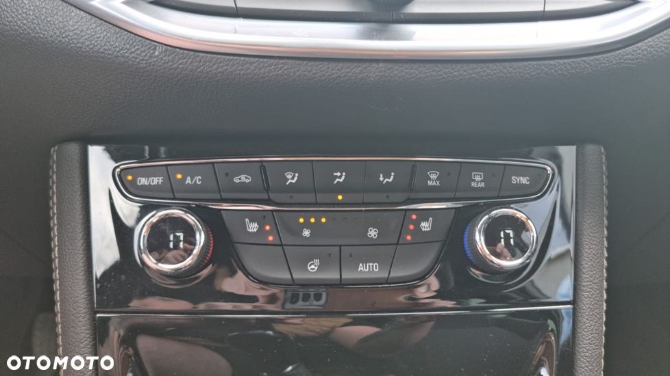 Opel Astra 1.6 BiTurbo D (CDTI) Start/Stop Innovation - 17