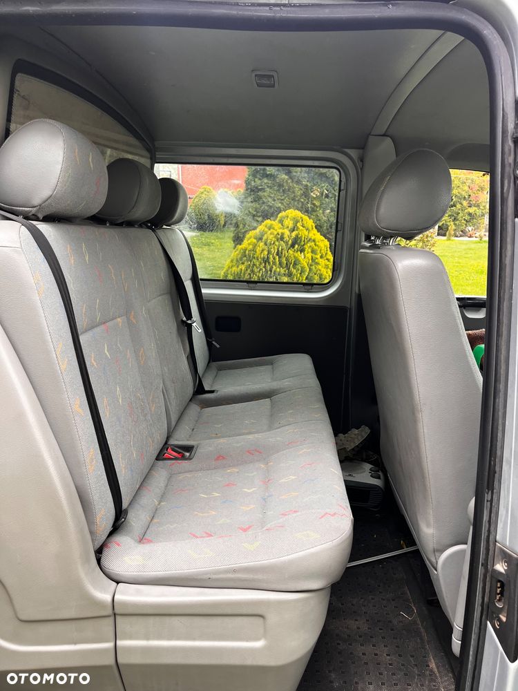 Volkswagen Transporter - 7