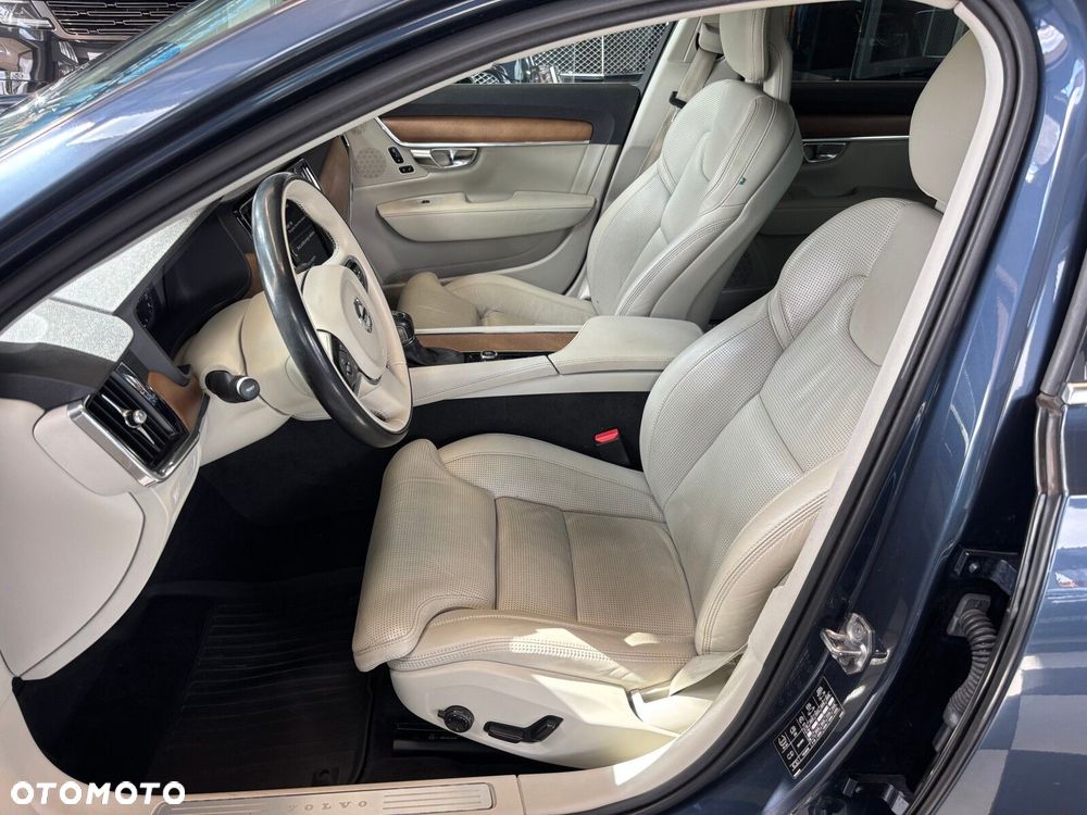 Volvo S90 - 11
