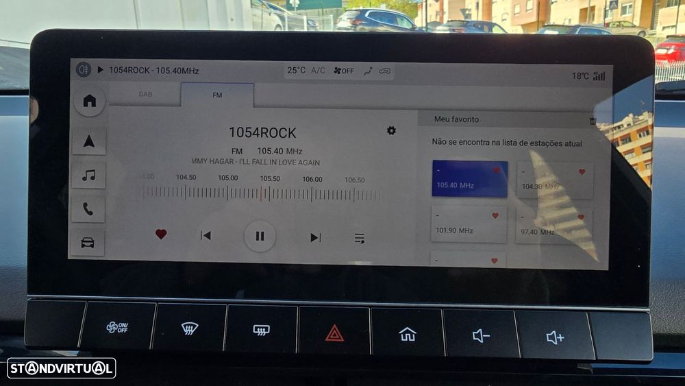 MG MG4 64 kWh Luxury - 25