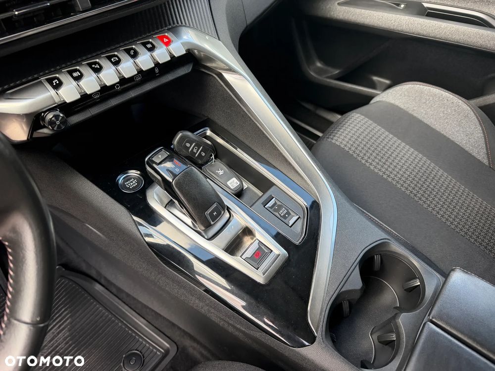 Peugeot 5008 - 16