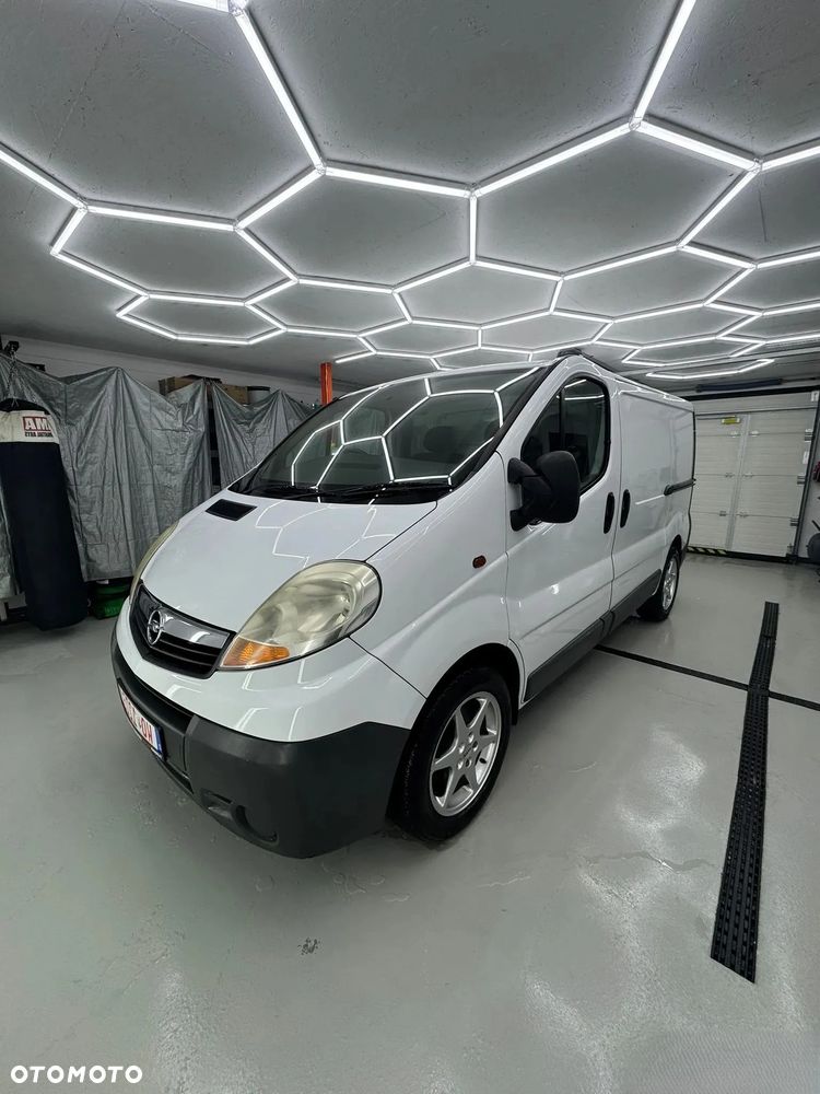 Opel VIVARO - 1