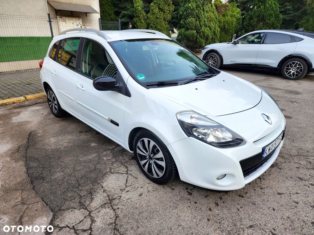 Renault Clio - 2