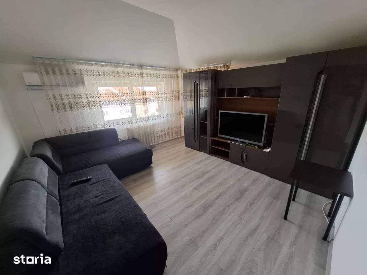 Vand apartament 2 camere Alfa Oituz ID: 45583 — fotografia 1