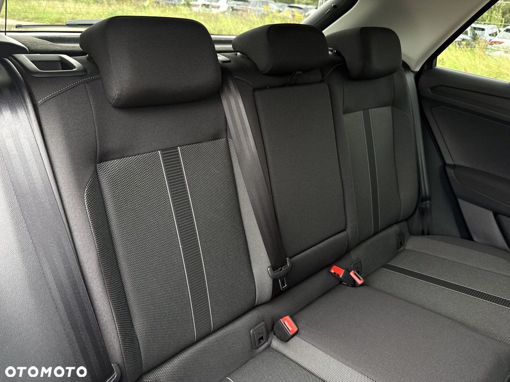 Volkswagen T-Roc 1.5 TSI Life - 34