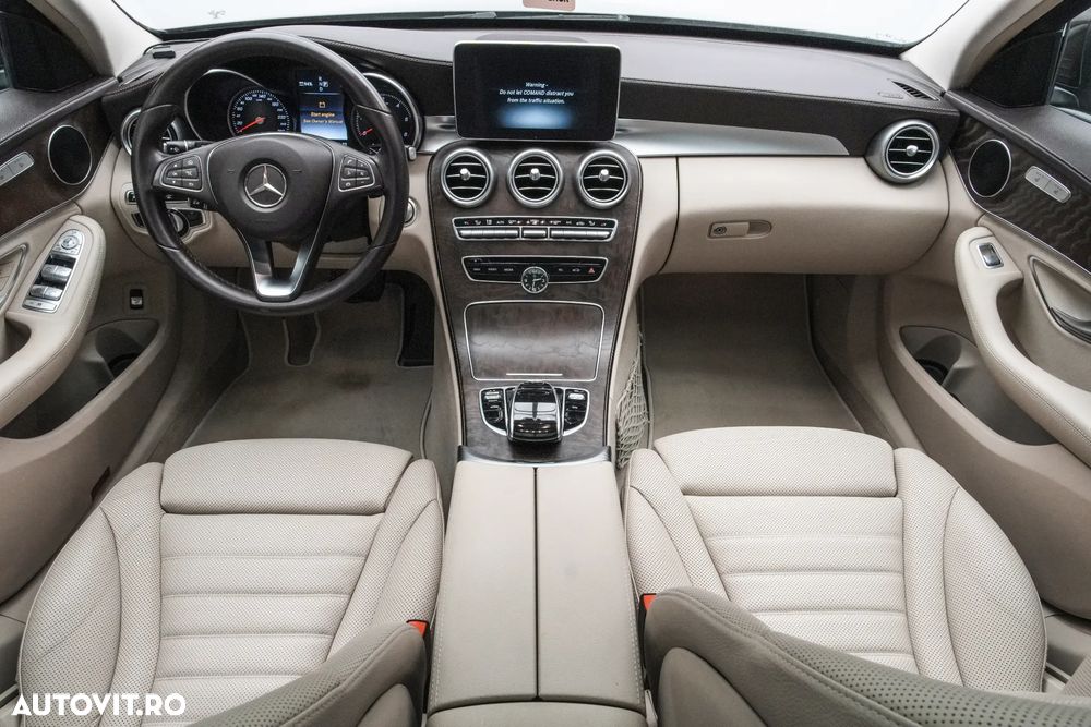 Mercedes-Benz C 300 BlueTec Hybrid - 7
