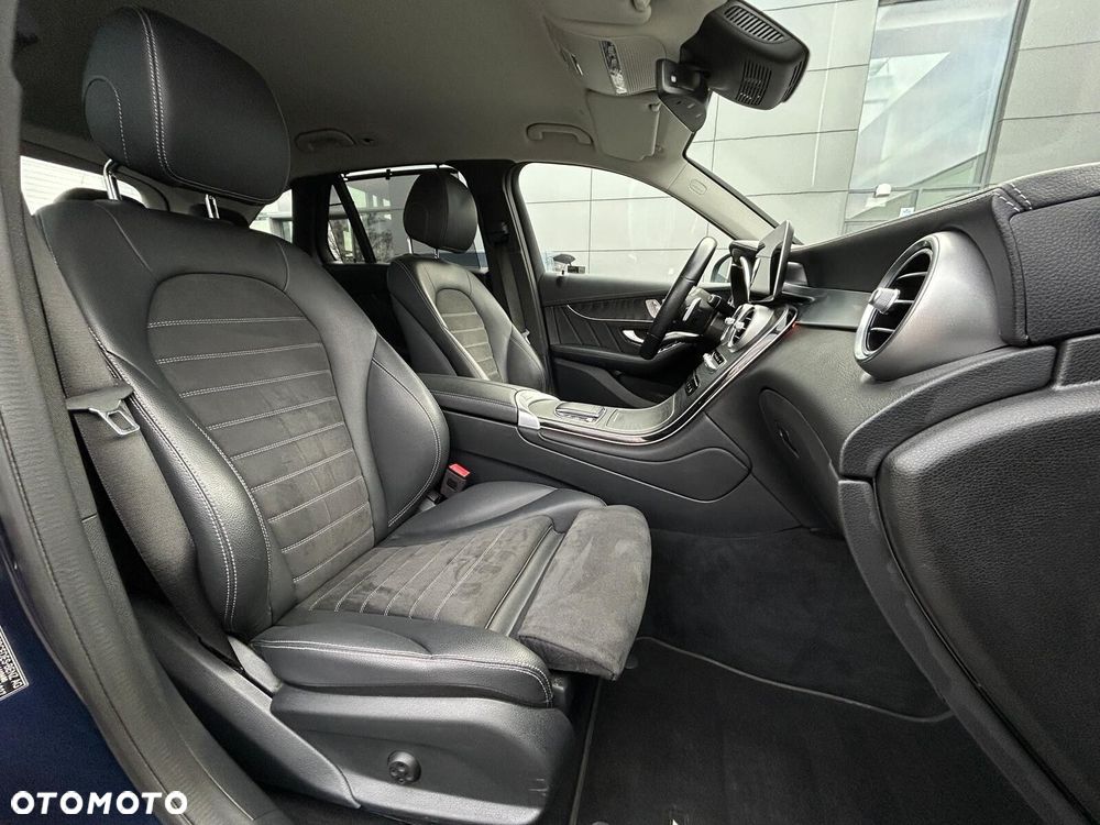 Mercedes-Benz GLC 300 d 4-Matic - 17