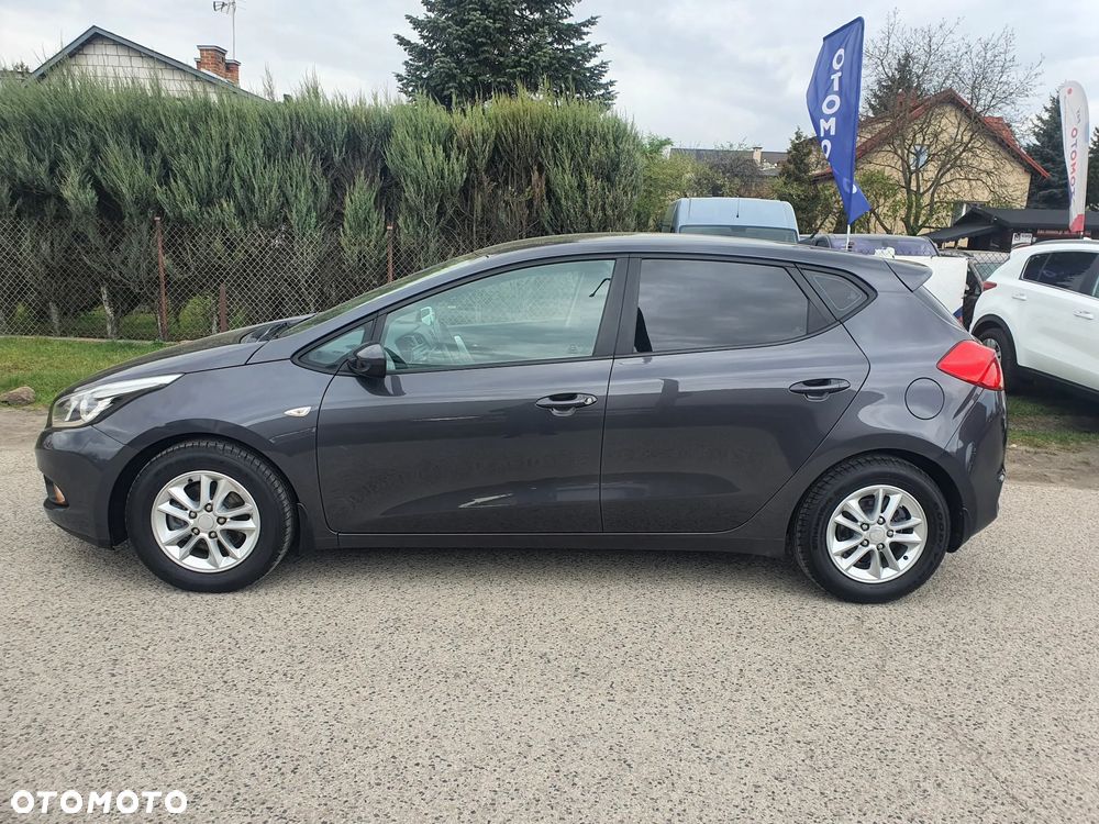 Kia Ceed 1.4 CVVT Attract - 8