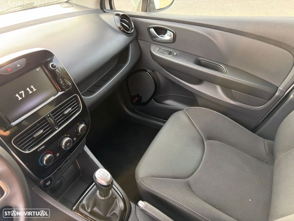 Renault Clio Sport Tourer 0.9 TCE Confort - 4