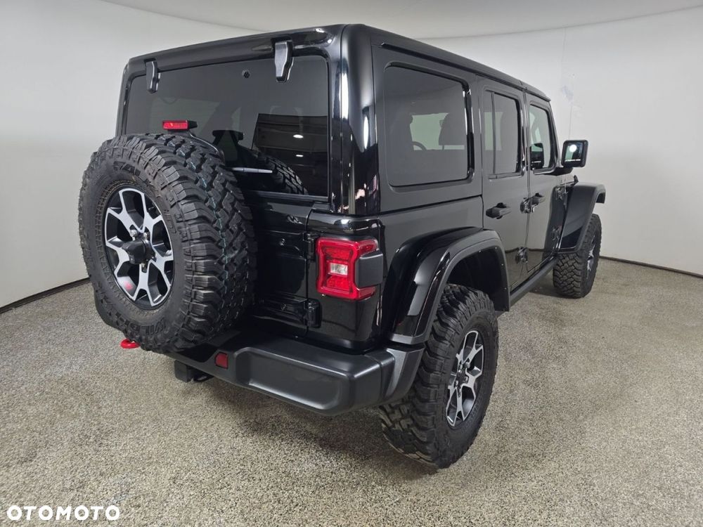 Jeep Wrangler - 5