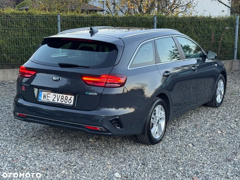 Kia Ceed 1.6 CRDi mHEV M - 29