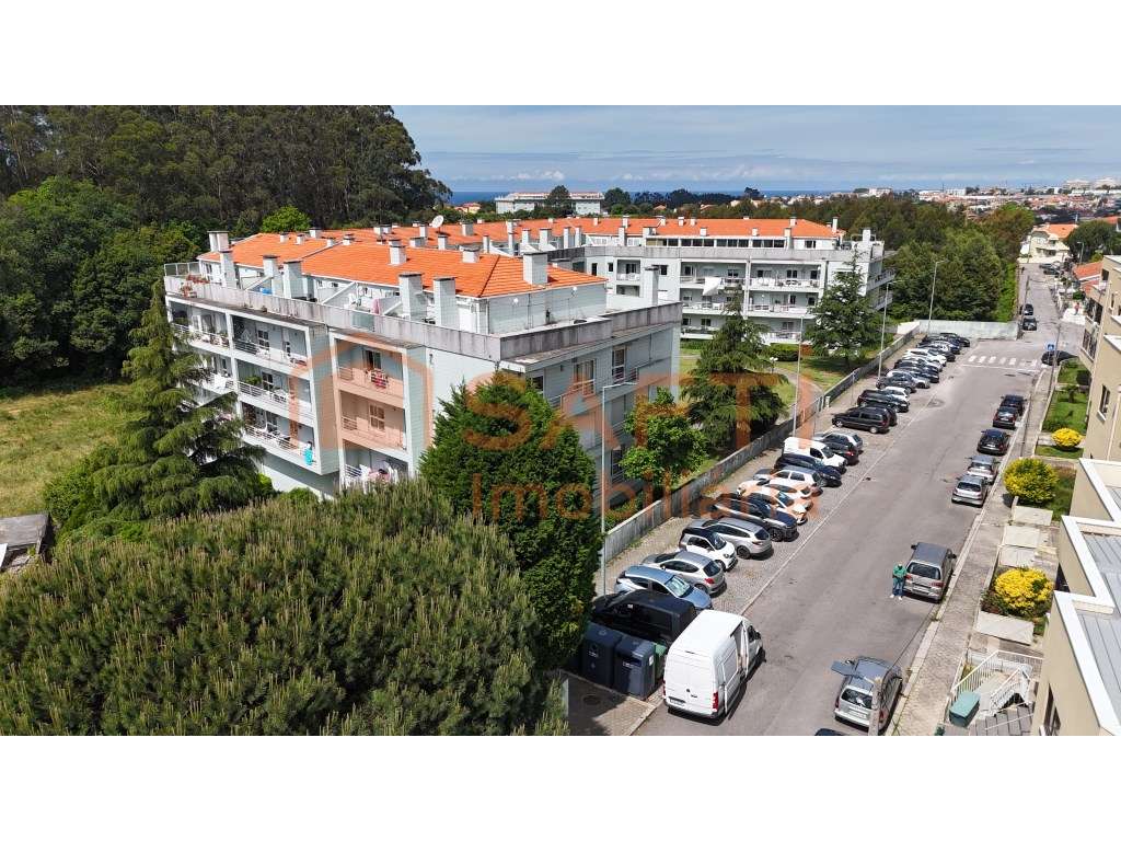 Apartamento T2, com Garagem, em Vilar de Paraiso, Vila Nova de Gaia - Grande imagem: 4/30