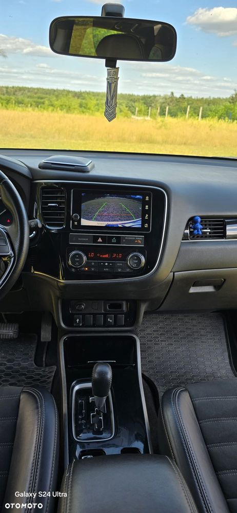 Mitsubishi Outlander - 21