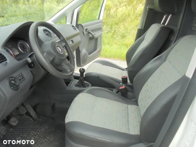 Volkswagen CADDY - 9