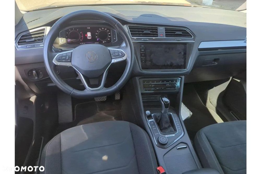 Volkswagen Tiguan - 9
