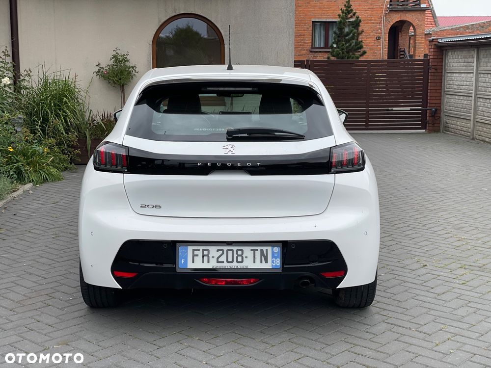 Peugeot 208 PureTech 100 Allure - 9