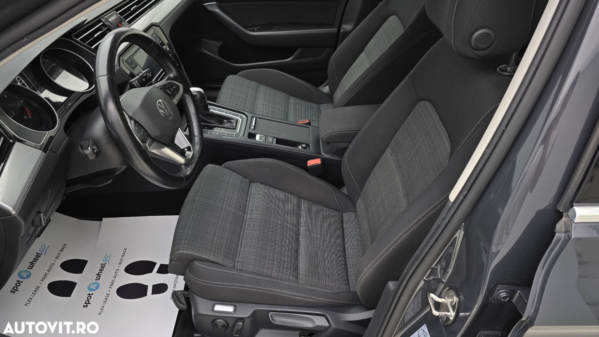 Volkswagen Passat - 12