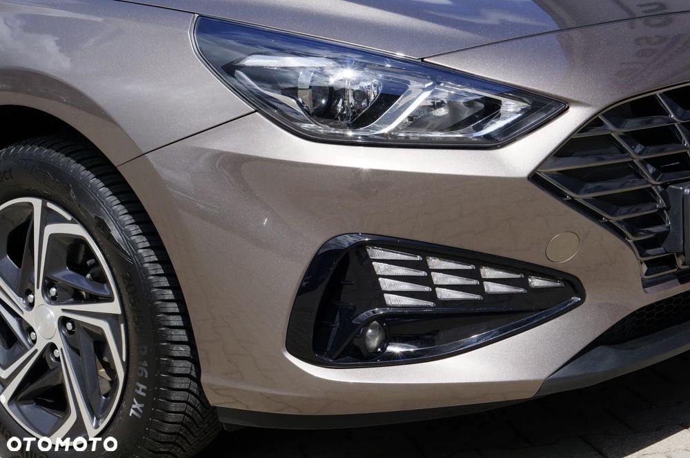 Hyundai i30 1.5 T-GDI 48V Comfort DCT - 22