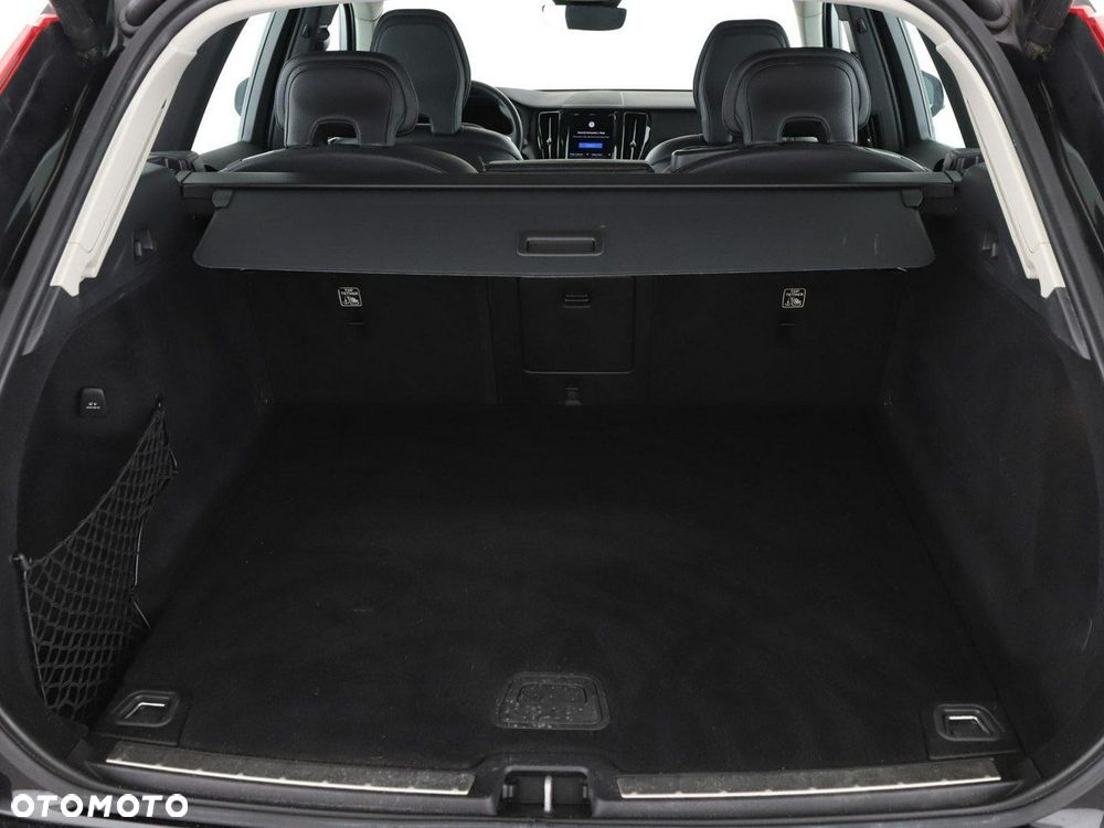 Volvo XC 60 B4 D Geartronic Momentum Pro - 21