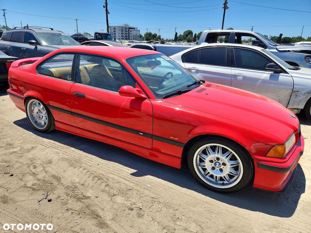 BMW M3 Standard - 3