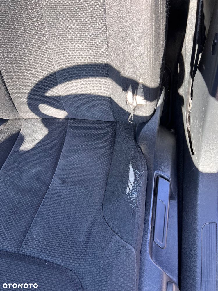 Volkswagen Passat 2.0 TDI DPF Comfortline - 11