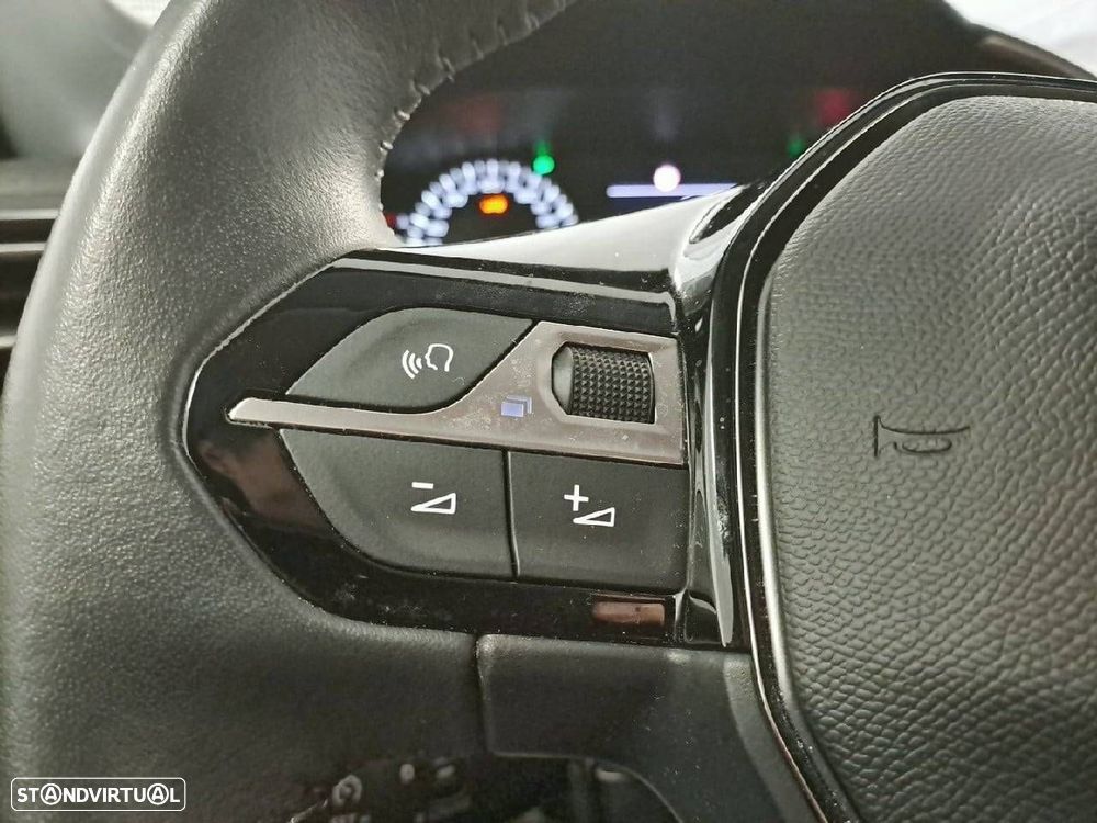 Peugeot 208 1.2 PureTech Active Pack - 16