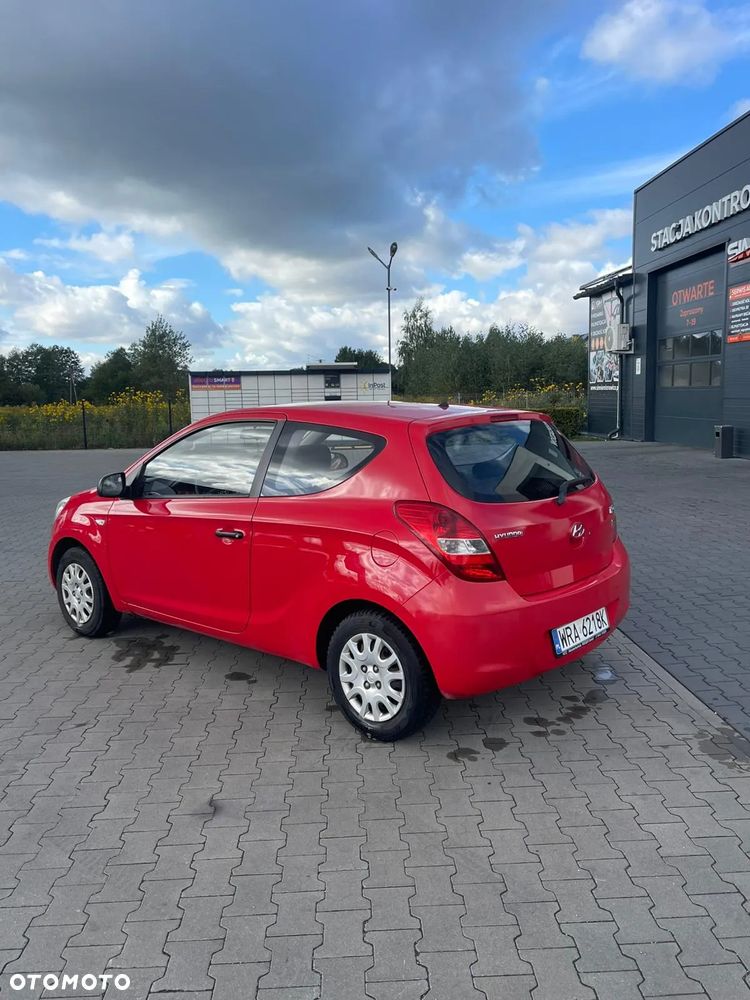 Hyundai i20 1.2 FIFA WM Edition - 6