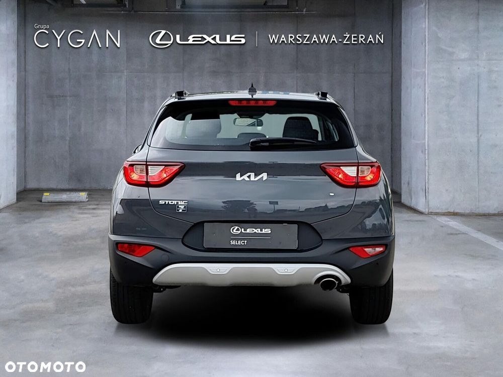 Kia Stonic 1.2 L - 6