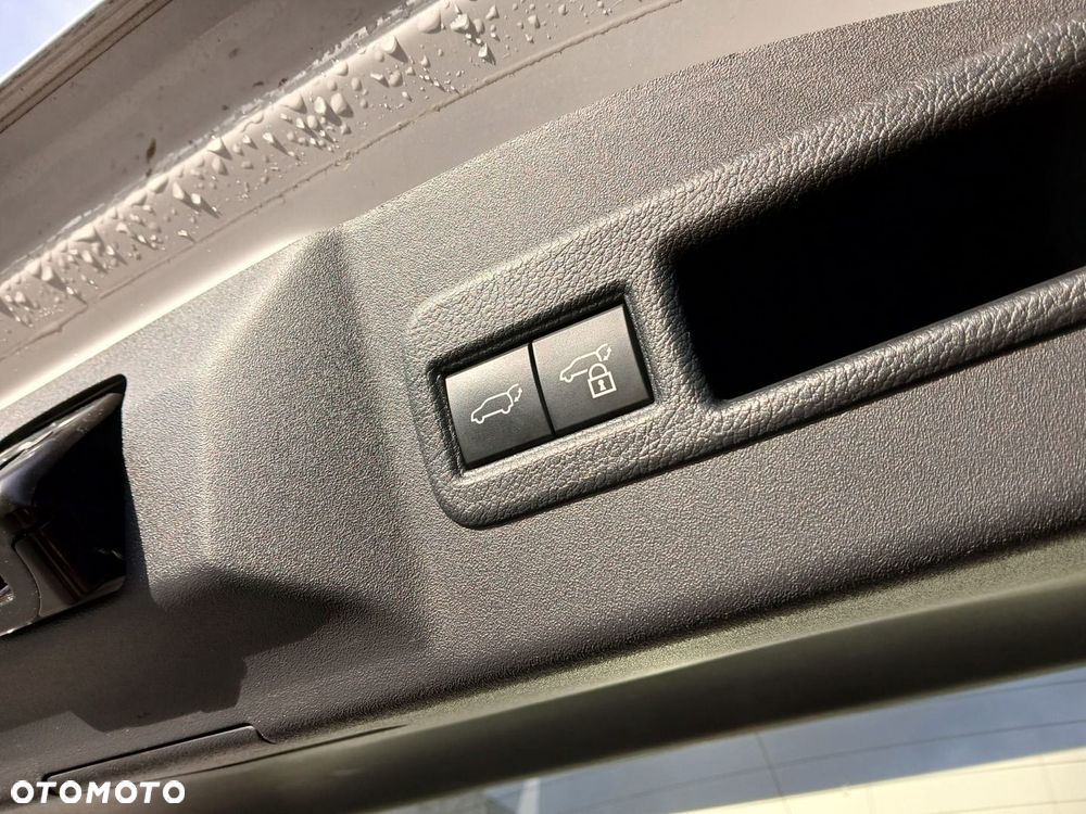 Toyota bZ4X 71.4kWh 4x4 Prestige - 39