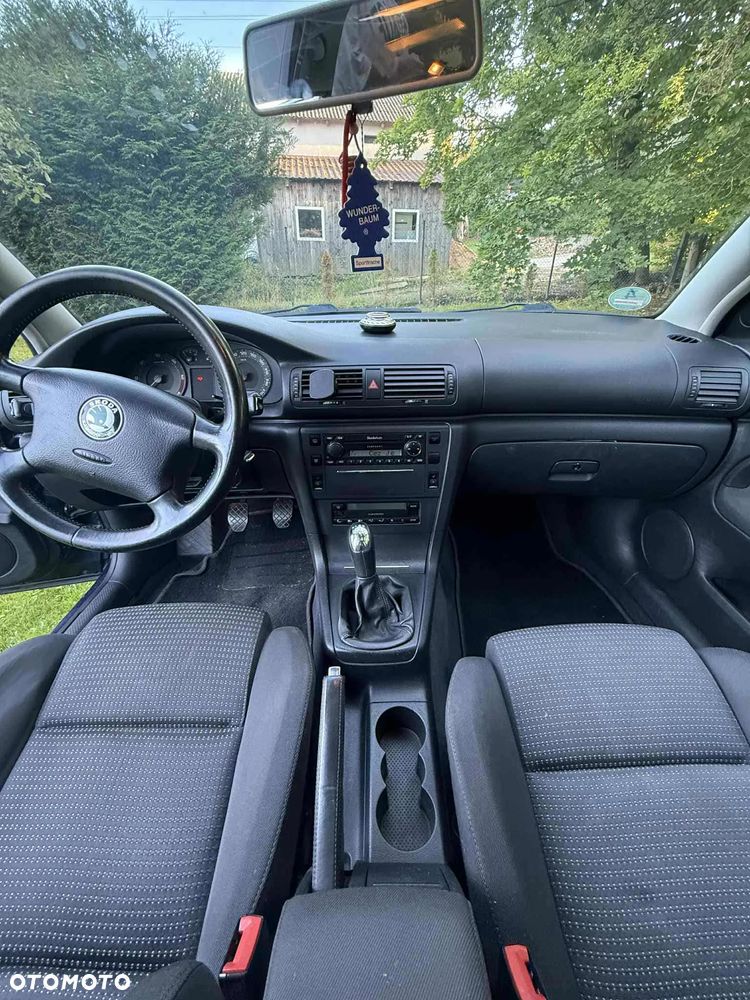Skoda Superb 2.0 TDI DPF Classic - 4