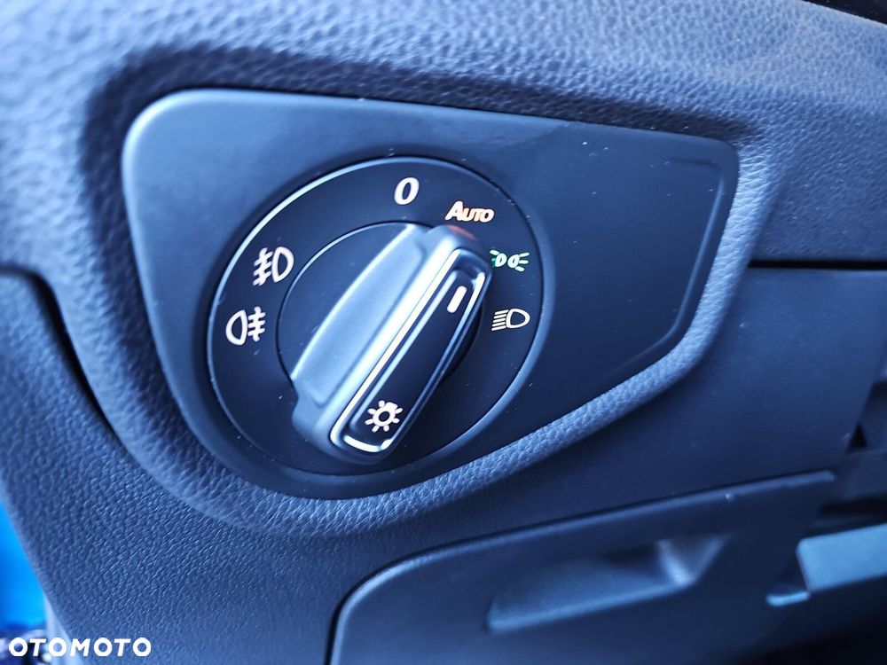 Volkswagen Touran - 21