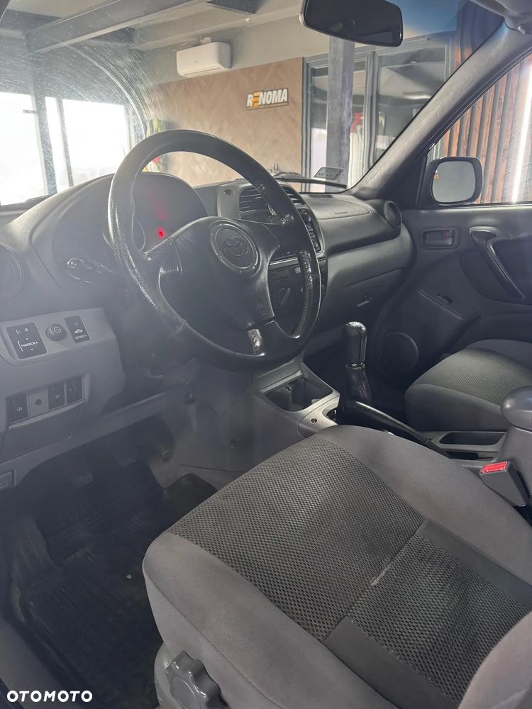 Toyota RAV4 2.0 D-4D 4x4 - 7