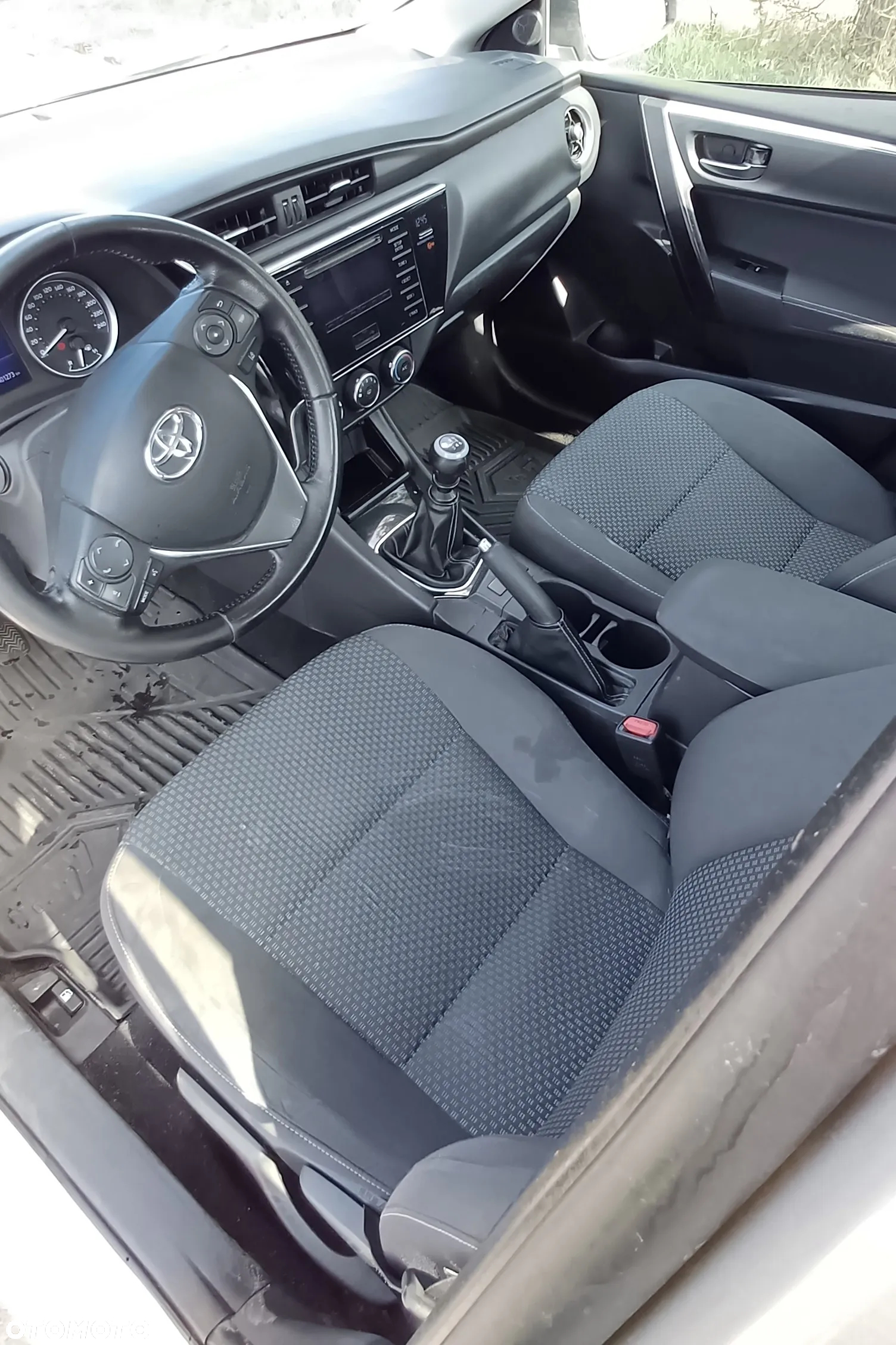 Toyota Corolla 1.4 D-4D Premium - 14