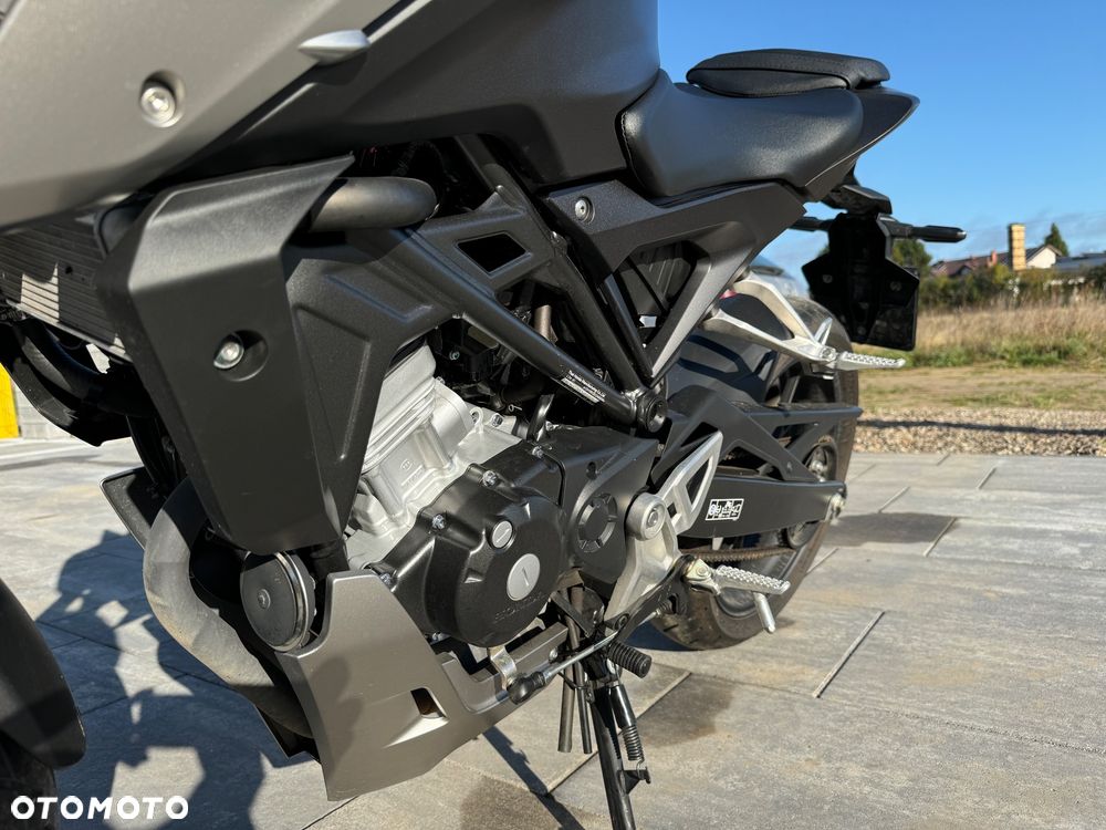 Honda CB - 17