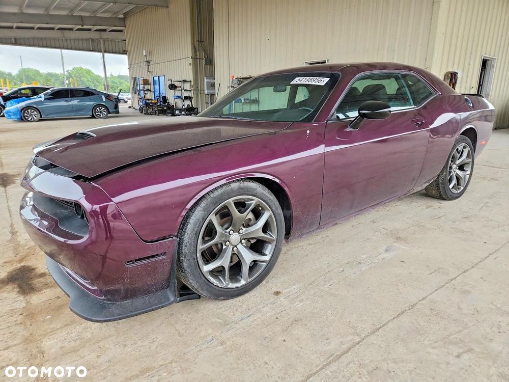 Dodge Challenger - 2