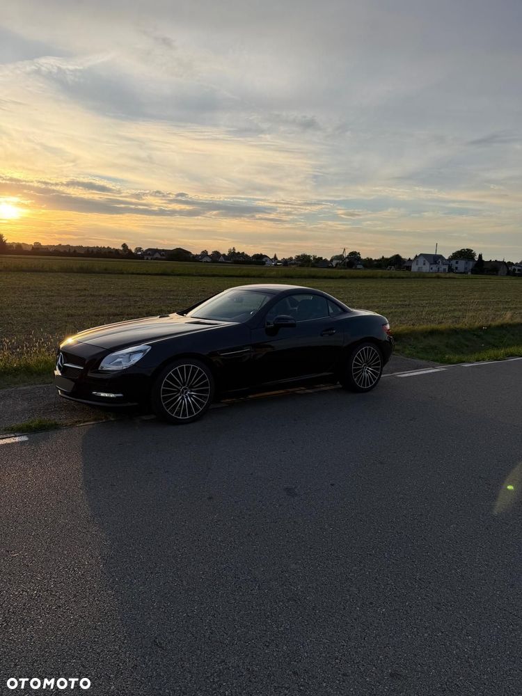Mercedes-Benz SLK 200 CGI - 3
