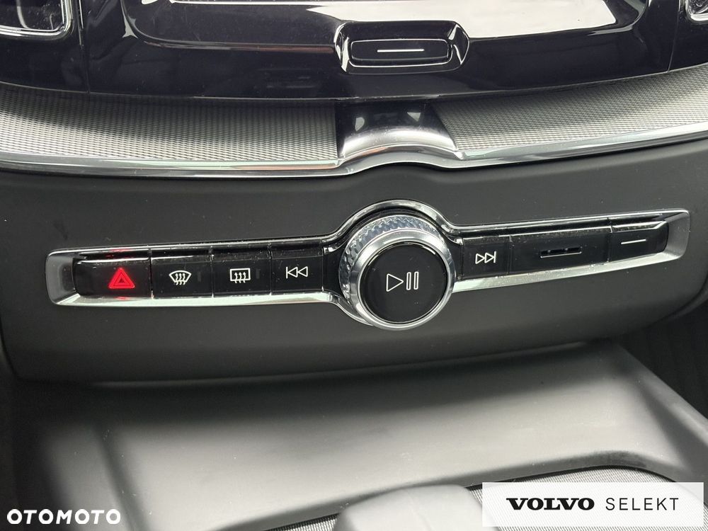 Volvo XC 60 - 24