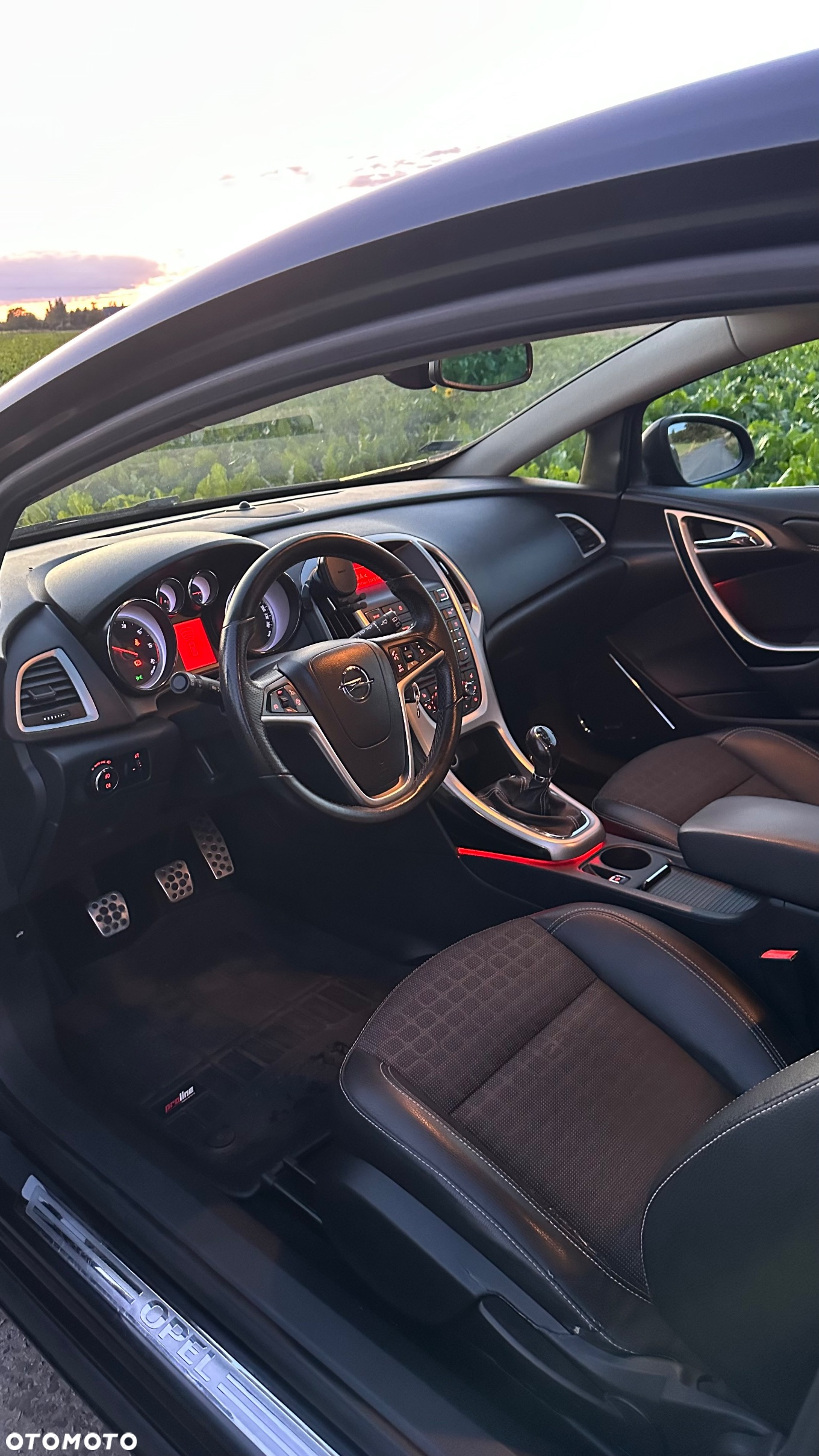 Opel Astra GTC 2.0 CDTI ecoFLEX Start/Stop Edition - 14
