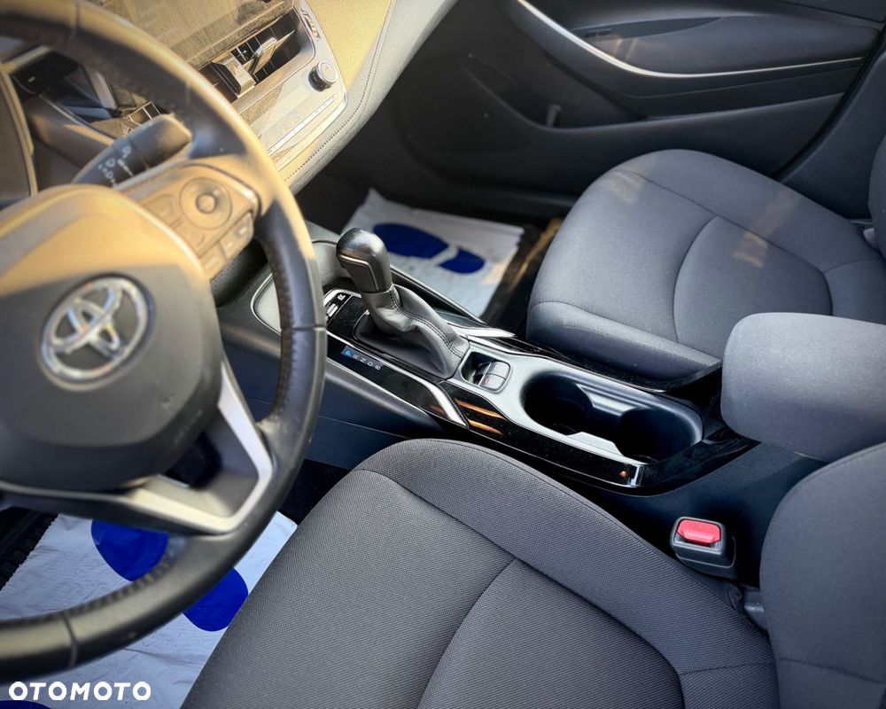Toyota Corolla - 23