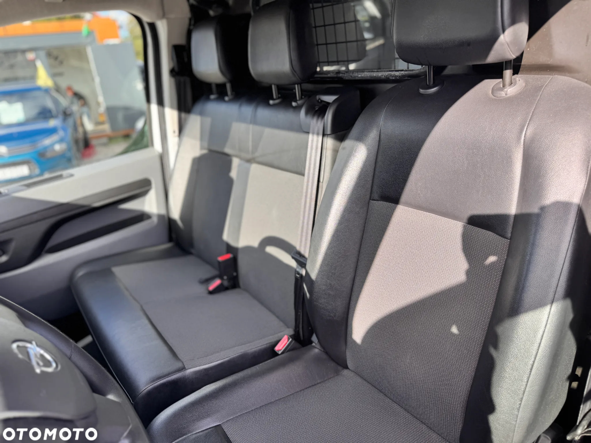 Opel Vivaro - 19