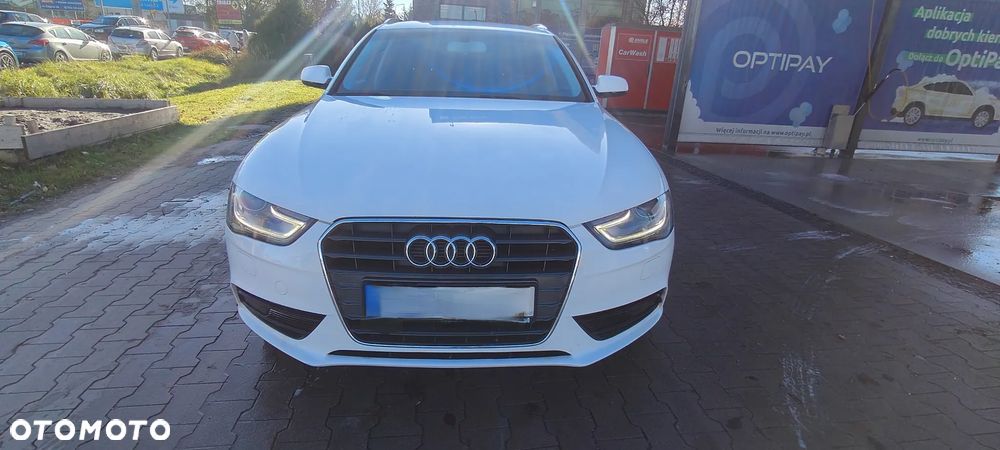 Audi A4 - 1