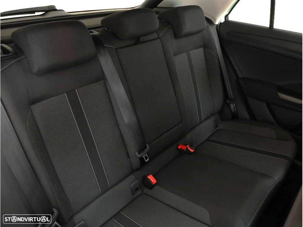 VW T-Roc 2.0 TDI Urban - 15