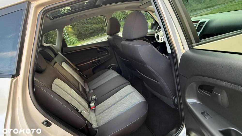 Kia Venga 1.4 CVVT Dream Team Edition - 12